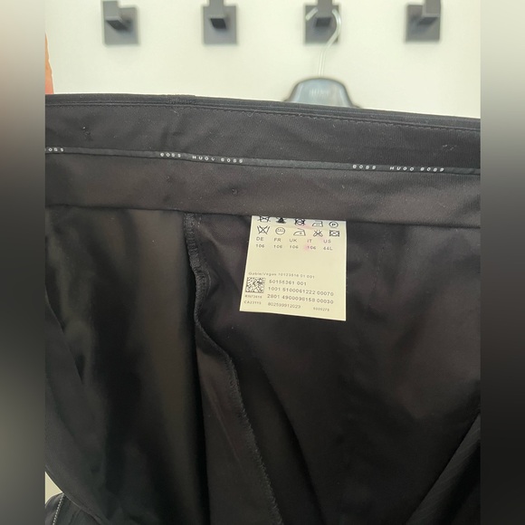 NWT Hugo boss suit - Picture 2 of 5